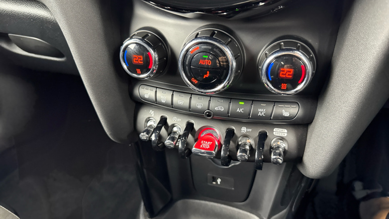 MINI Hatchback 2.0 Cooper S Sport 3dr Auto Petrol Hatchback